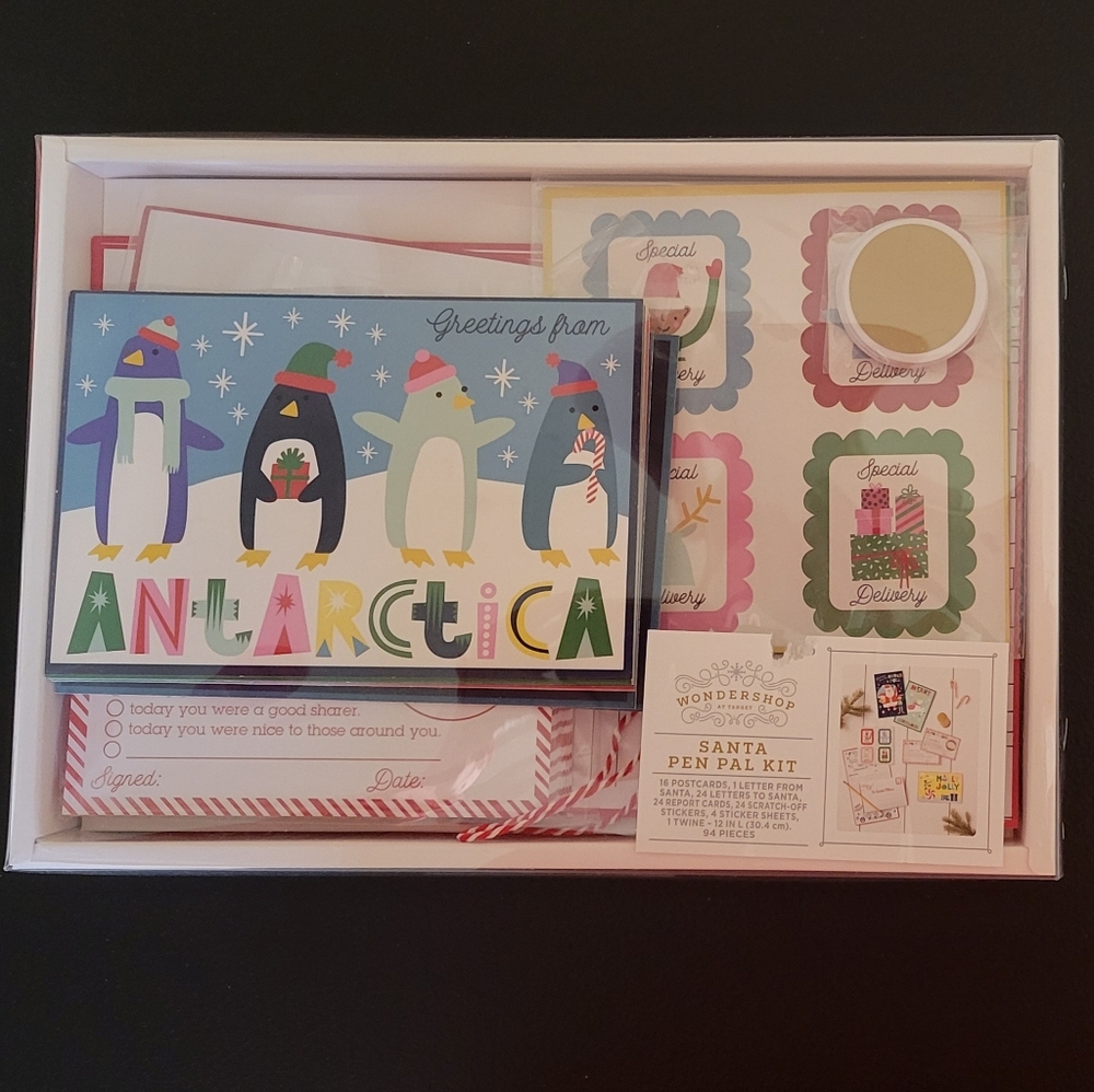 NIB WONDERLAND Santa Pen Pal Kit Holiday Christmas Stationary And Sticker Set